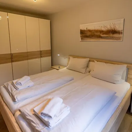 Dieknuest Apartment *